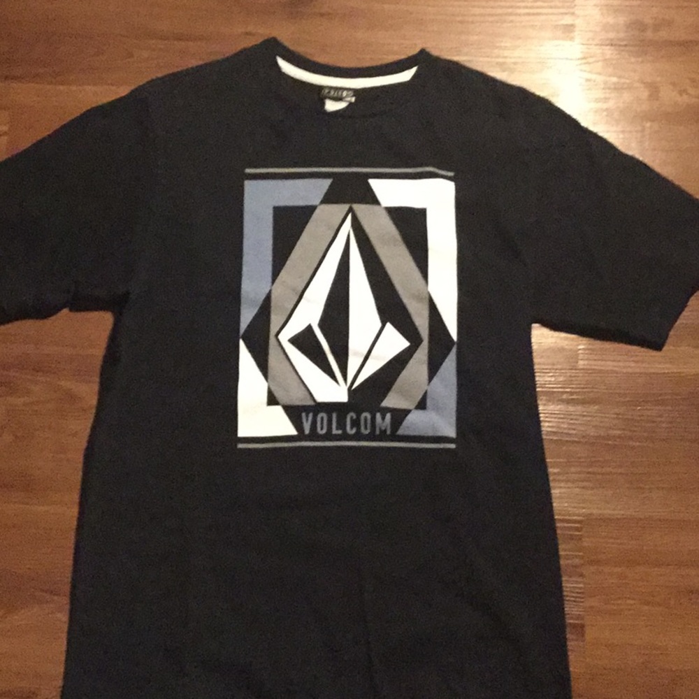 Volcom tee